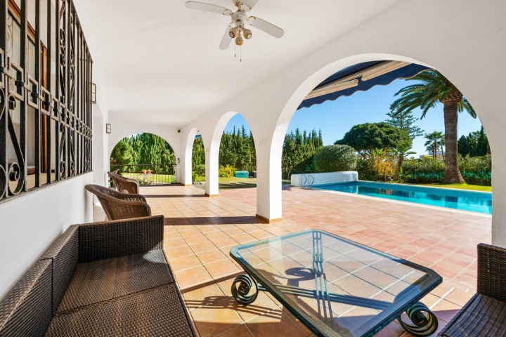 5 Slaapkamer Villa in Atalaya