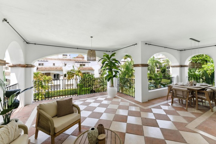 4 Bedroom Apartment in Sierra Blanca