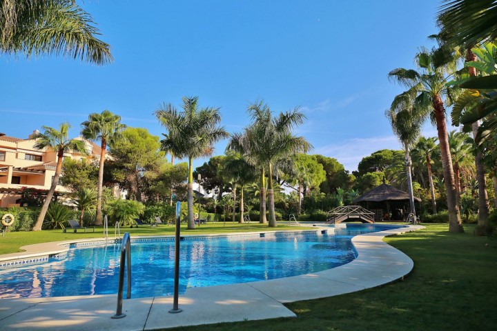 2 Schlafzimmer Apartment in Puerto Banús