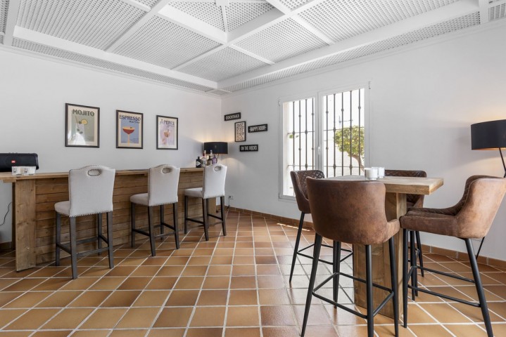 5 Bedroom Villa in Las Chapas