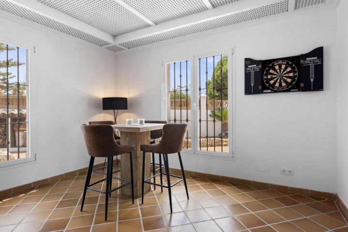 5 Bedroom Villa in Las Chapas