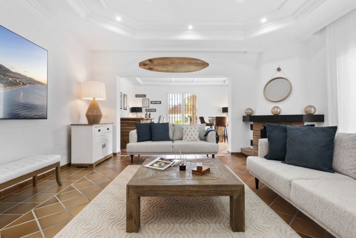 5 Bedroom Villa in Las Chapas