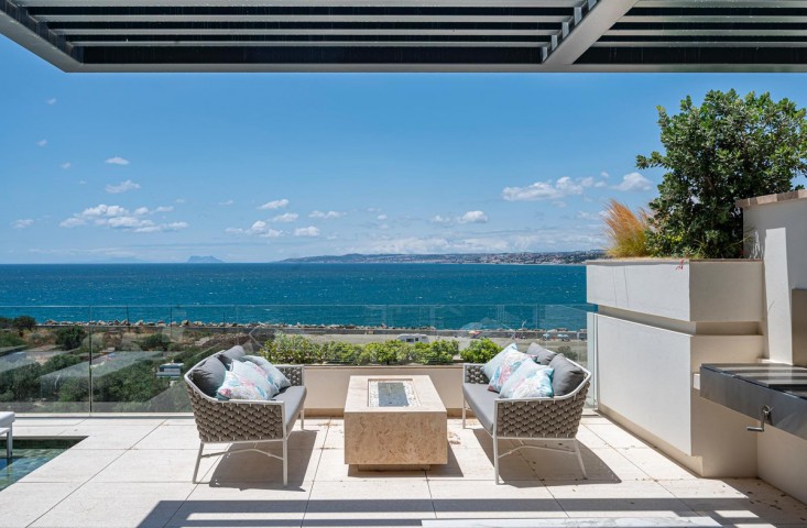 Apartamento con 2 Dormitorios en Estepona