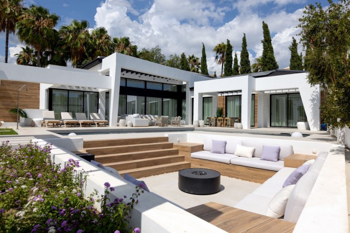 4 Bedroom Villa in Nueva Andalucía