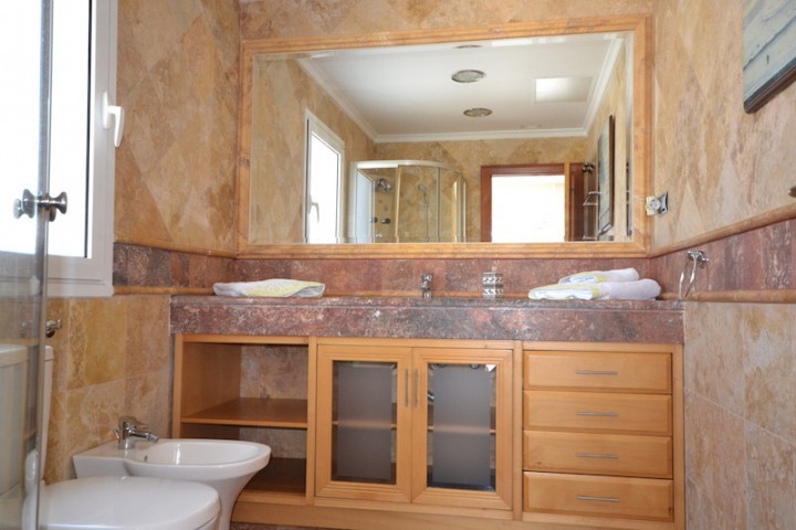 Penthouse avec 4 Chambres à Puerto Banús