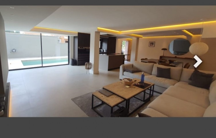 4 Bedroom Villa in Costabella