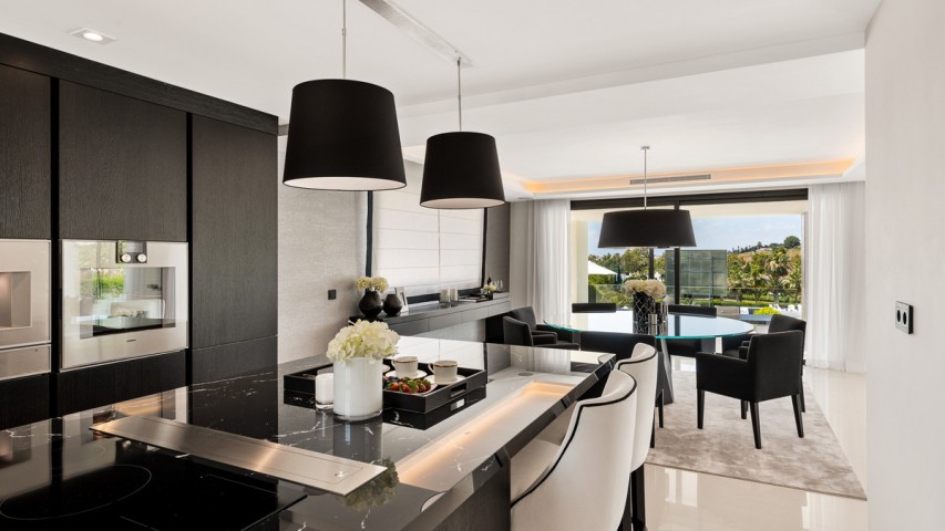 6 Bedroom Villa in Nueva Andalucía