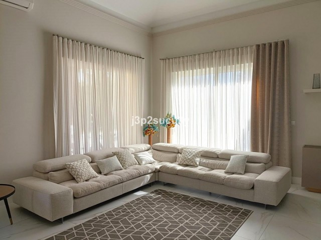 4 Slaapkamer Villa in San Pedro de Alcántara