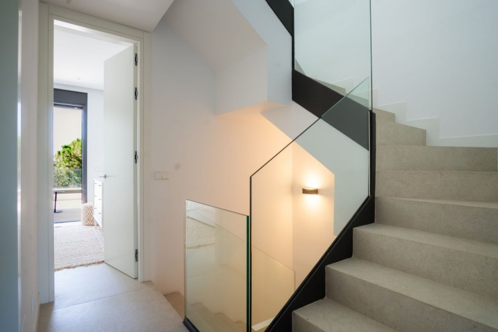 4 Slaapkamer Rijtjeshuis in Elviria