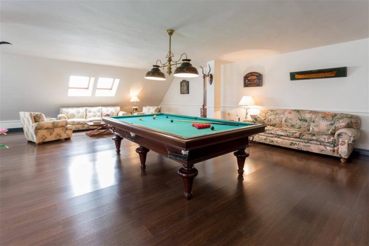 7 Bedroom Villa in Río Real