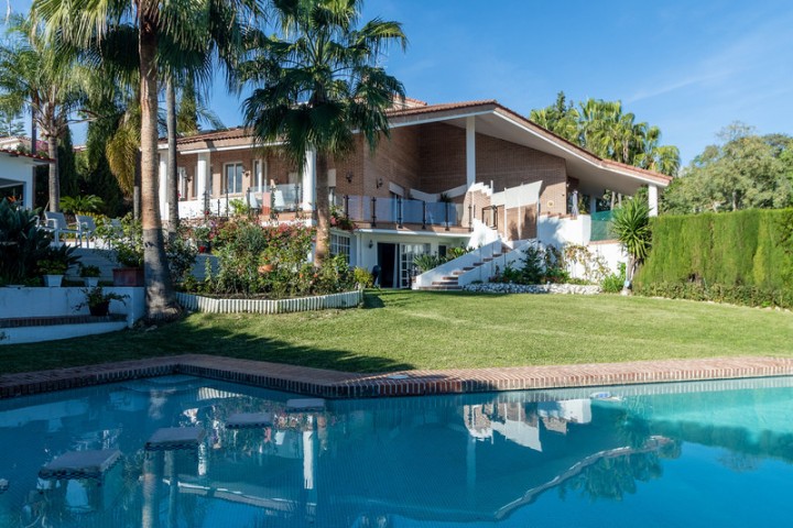 8 Bedroom Villa in El Paraiso