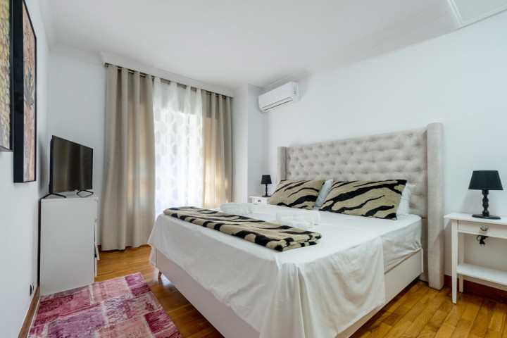 8 Bedroom Villa in El Paraiso