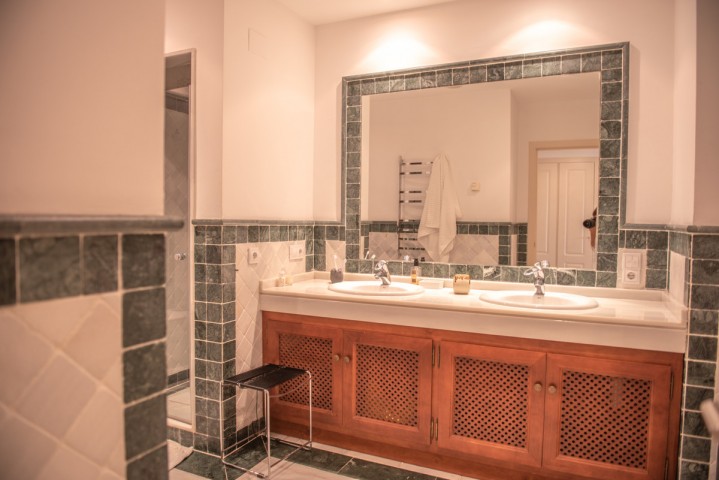 2 Bedroom Apartment in Marbella