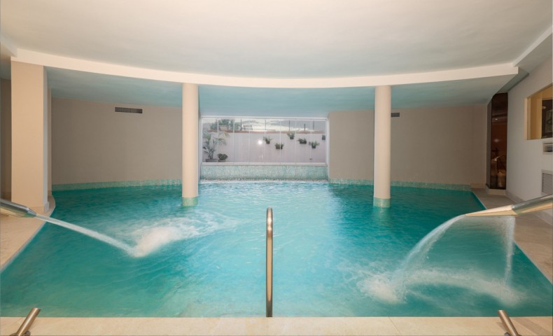 14 Bedroom Villa in Benahavís