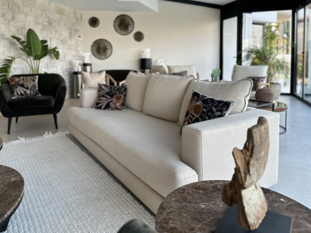 14 Bedroom Villa in Benahavís