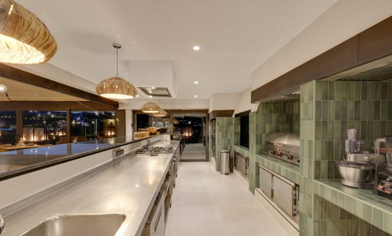 14 Bedroom Villa in Benahavís