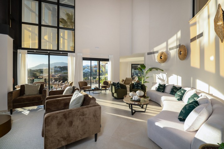 14 Bedroom Villa in Benahavís