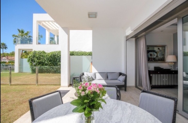 4 Bedroom Townhouse in Sierra Blanca