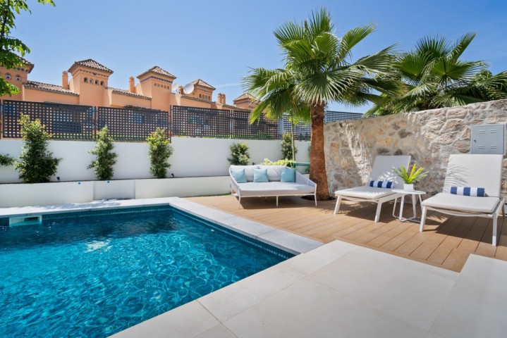 4 Bedroom Villa in The Golden Mile