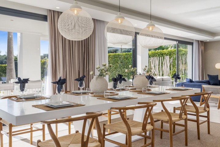 6 Bedroom Villa in Nueva Andalucía