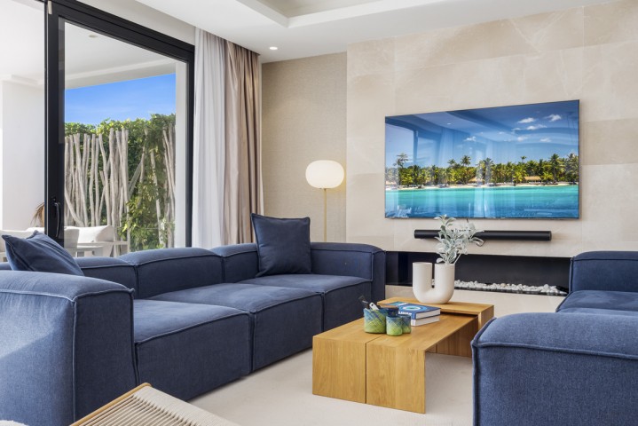 6 Bedroom Villa in Nueva Andalucía