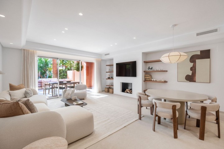 4 Bedroom Villa in The Golden Mile