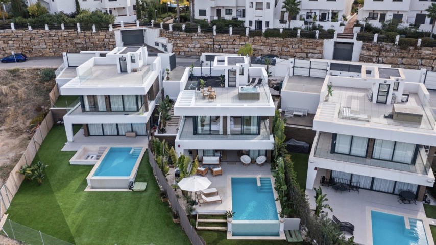 6 Bedroom Villa in Estepona