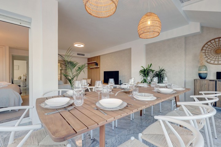 5 Bedroom Apartment in Bahía de Marbella