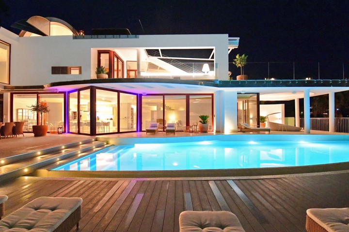 7 Bedroom Villa in Nueva Andalucía