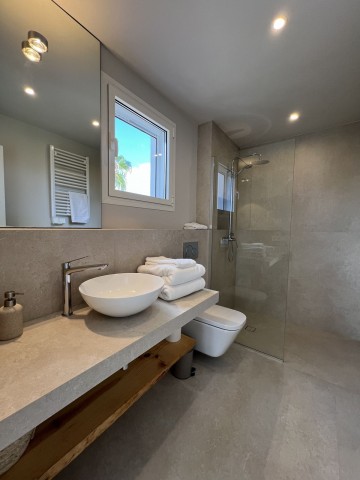 Villa con 7 Dormitorios  en La Cala de Mijas