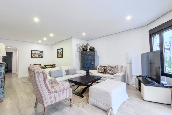 3 Bedroom Apartment in Las Chapas