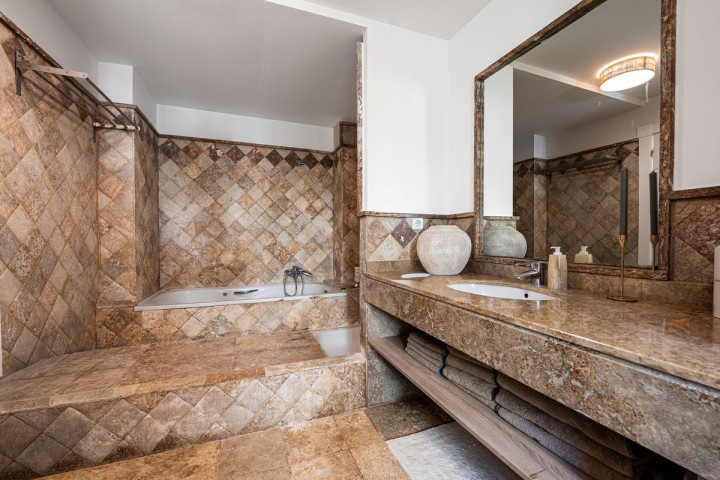 3 Bedroom Apartment in The Golden Mile