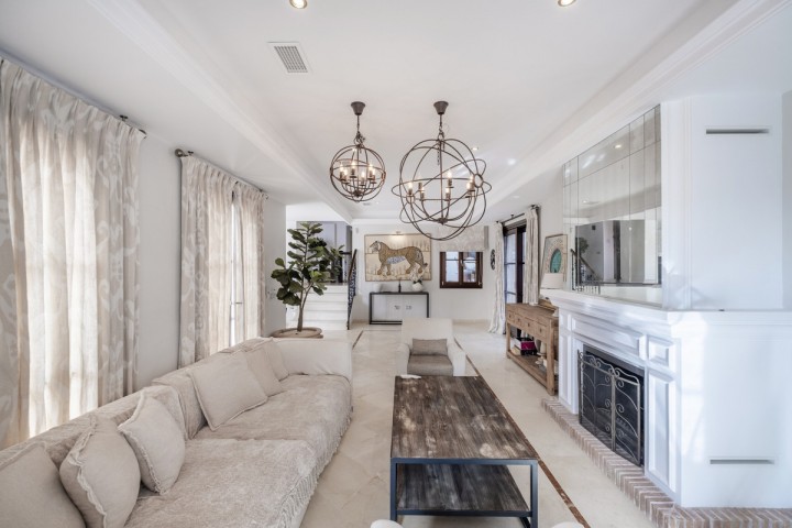 6 Bedroom Villa in El Madroñal