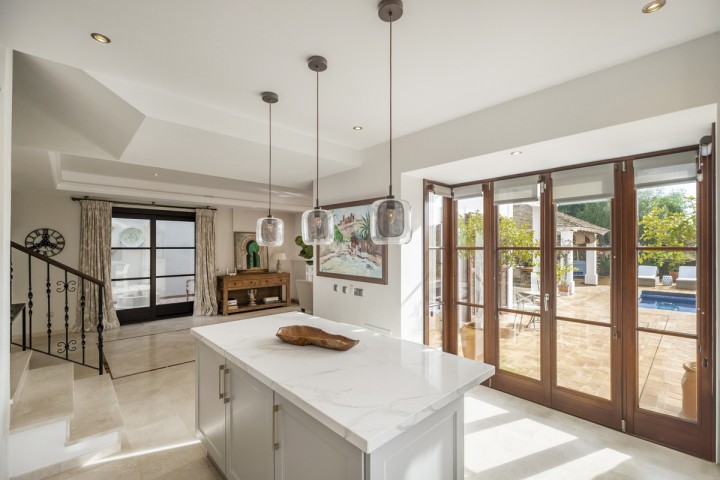 6 Bedroom Villa in El Madroñal