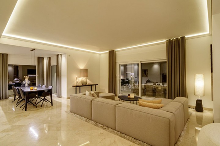 6 Bedroom Villa in Nueva Andalucía