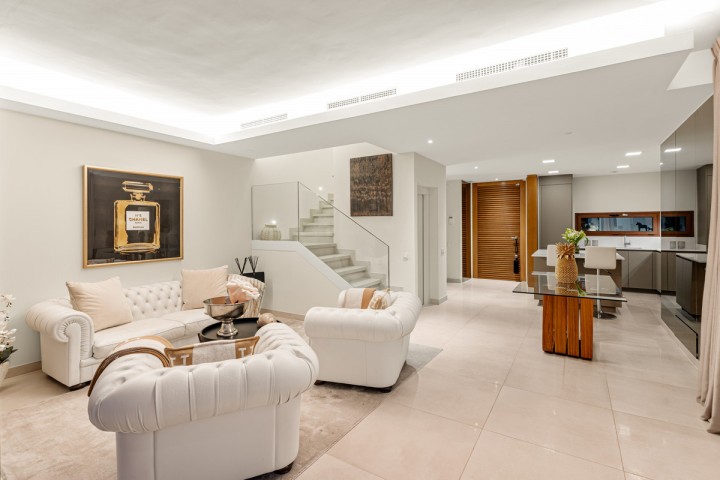 4 Bedroom Villa in The Golden Mile