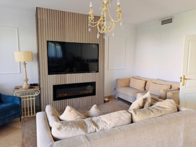 4 Bedroom Townhouse in El Paraiso