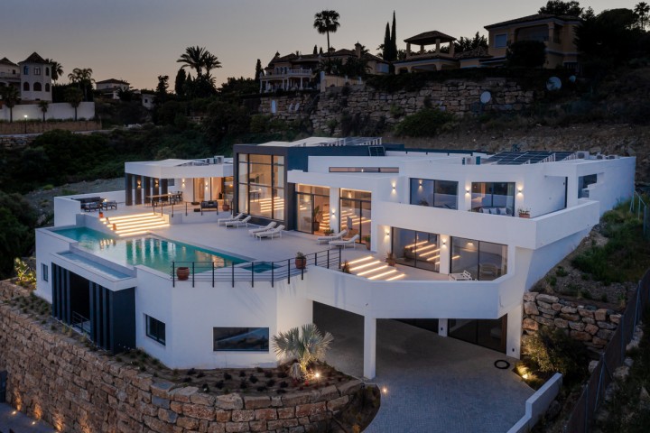 Villa con 6 Dormitorios  en Benahavís