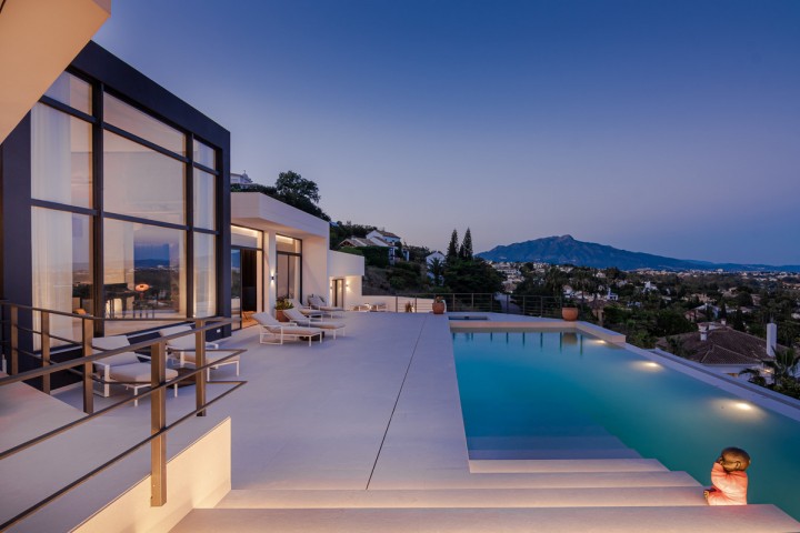 Villa con 6 Dormitorios  en Benahavís
