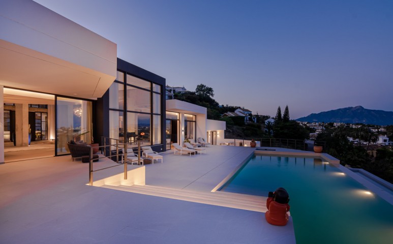 Villa con 6 Dormitorios  en Benahavís