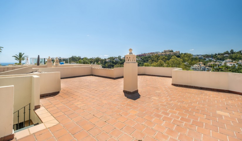 4 Bedroom Townhouse in Benahavís