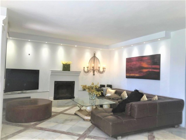 5 Bedroom Villa in Estepona