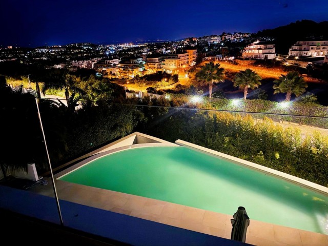 4 Bedroom Villa in Nueva Andalucía