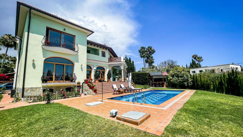 6 Bedroom Villa in El Rosario