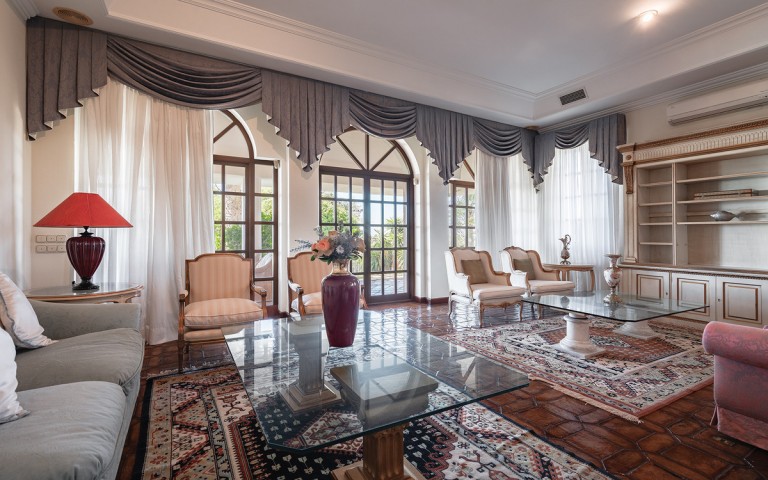 20 Bedroom Villa in The Golden Mile