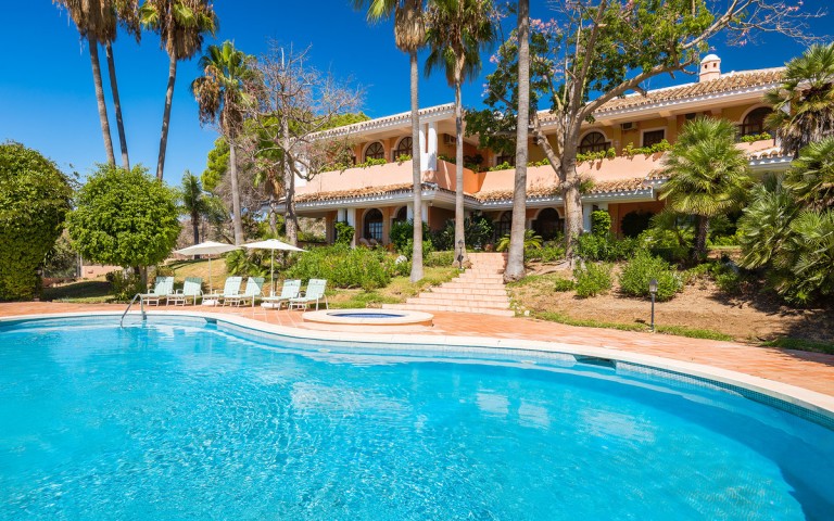 20 Bedroom Villa in The Golden Mile