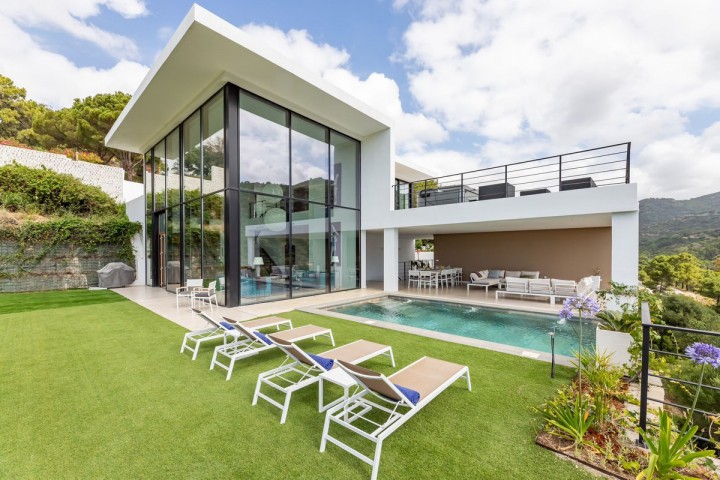 Villa con 6 Dormitorios  en Benahavís