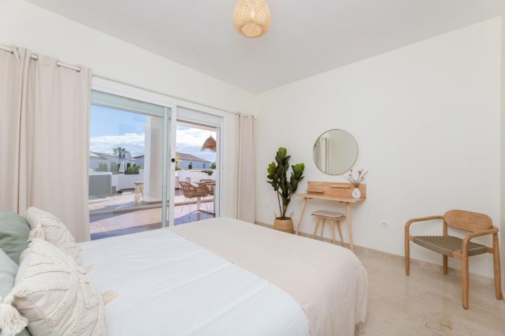 2 Bedroom Apartment in Estepona