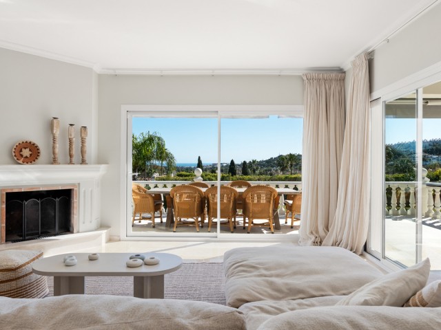 6 Bedroom Villa in Nueva Andalucía