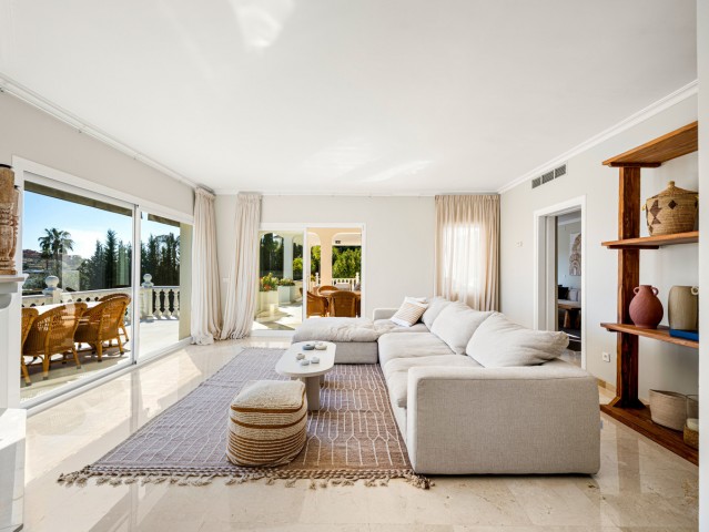6 Bedroom Villa in Nueva Andalucía